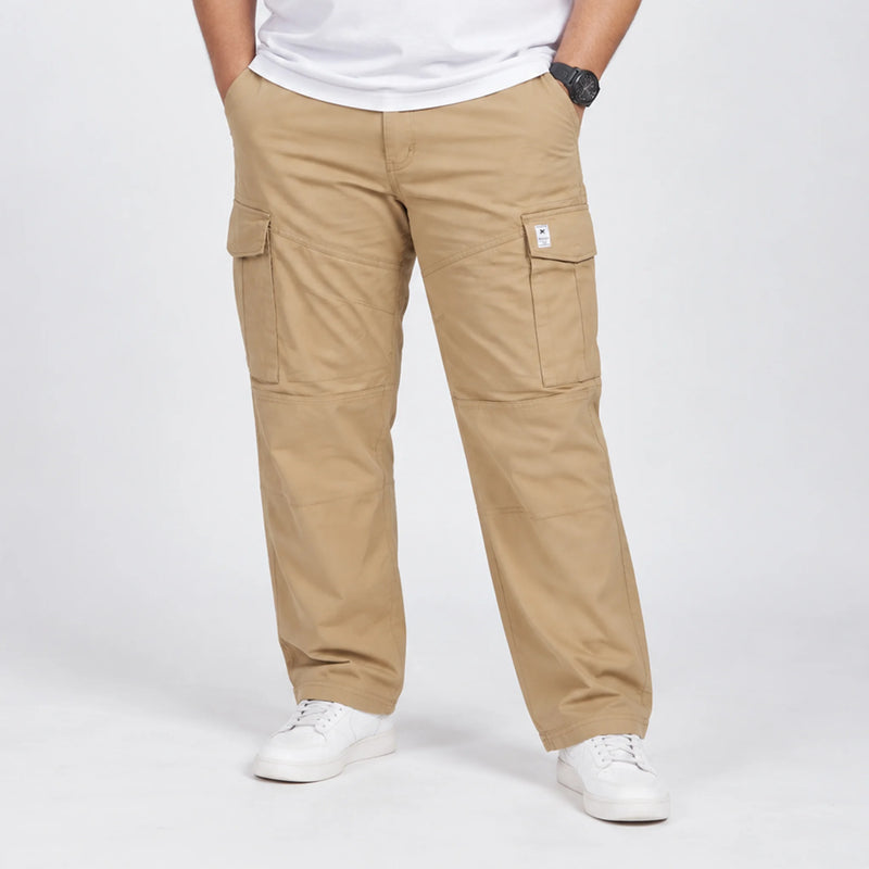 Men's cotton cargo pants with multiple pockets
